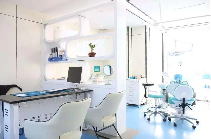 Dentist （DENTISTA)罗兰岗牙医牙科標準齒科醫院 1