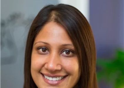 Park Place Smiles: Minal Patel, DDS