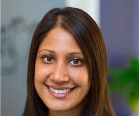 Park Place Smiles: Minal Patel, DDS