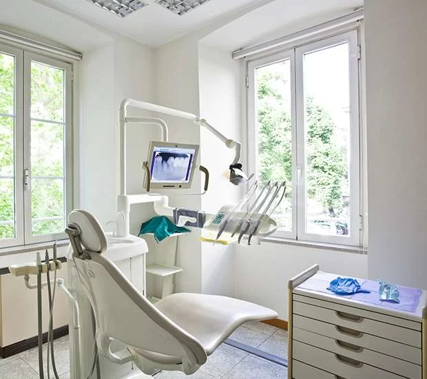 Calabasas Dental Care Picture 1