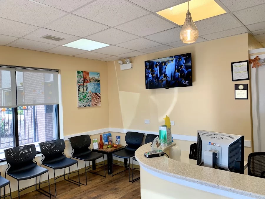 Forever Dental - Archer Avenue Picture 6