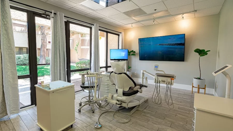 JB White, DDS | Cosmetic Dentist | Dental Implants 3