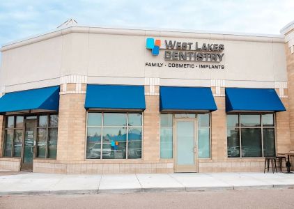 West Lakes Dentistry - Chaska