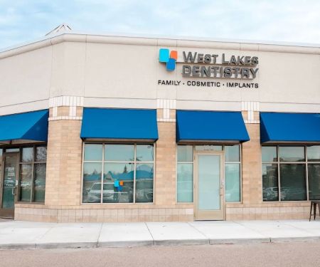 West Lakes Dentistry - Chaska