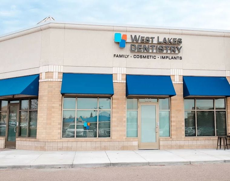 West Lakes Dentistry - Chaska