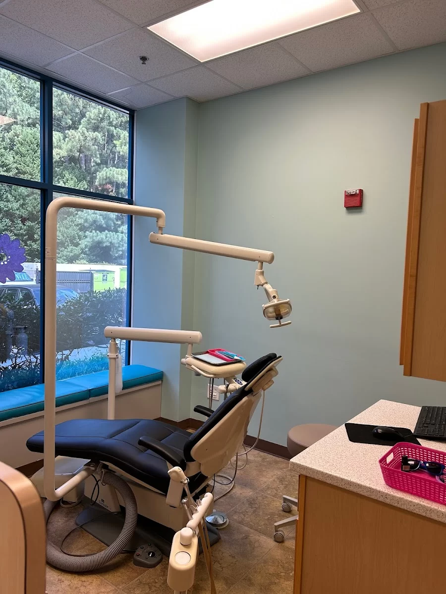 Bhat & Associates Children's Dentistry 7