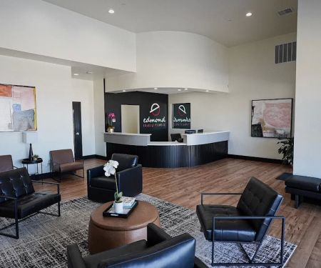 Edmond Dental Center: Michael Chandler, DDS
