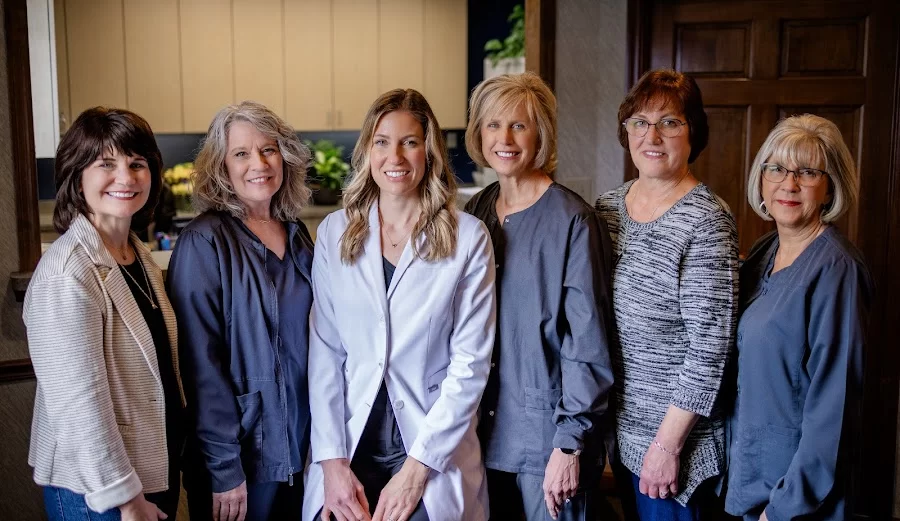 Crosswoods Dental: Carolyn Molzahn DDS 8