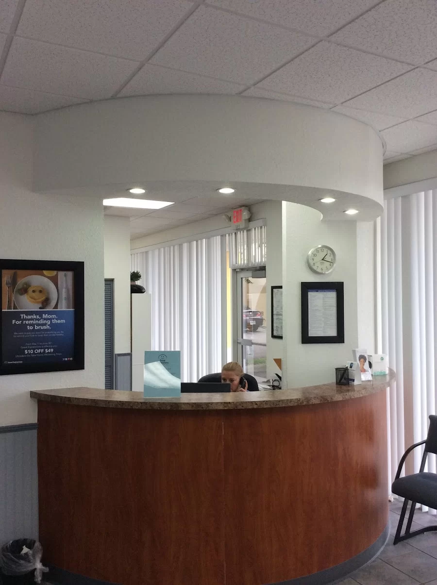 Great Expressions Dental Centers - Del Prado Picture 4