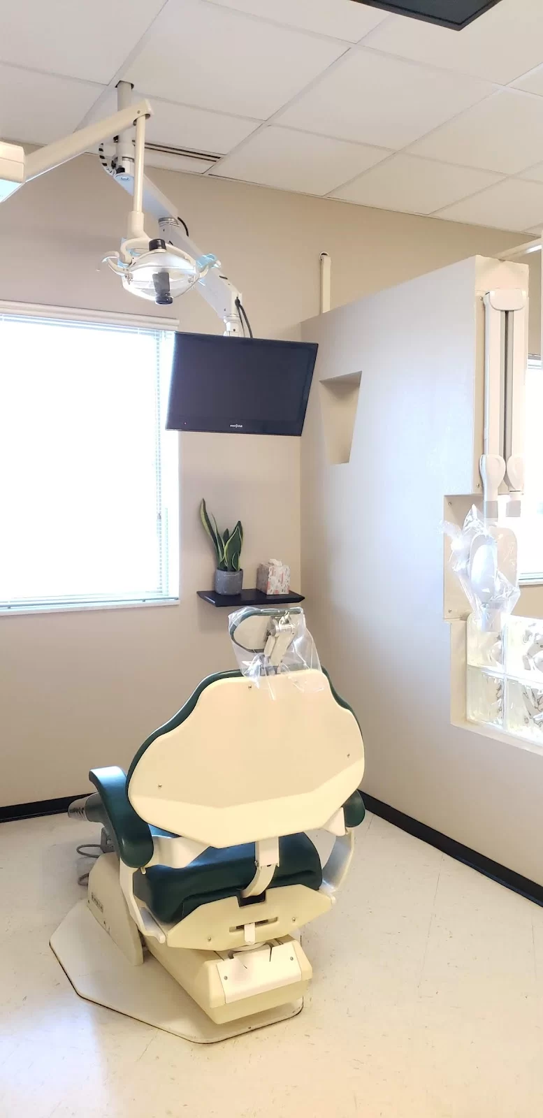 Parkmeadow Dental: Yvonne C. Rosado, DDS 5