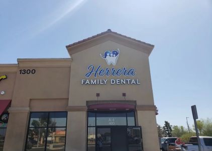 Herrera Family Dental