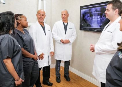 Oral Surgery Group, Dental Implants & Wisdom Teeth