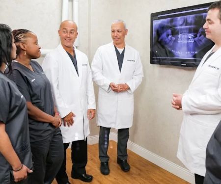 Oral Surgery Group, Dental Implants & Wisdom Teeth