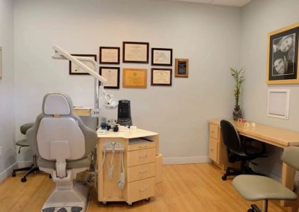 Barney M. Hom, DDS