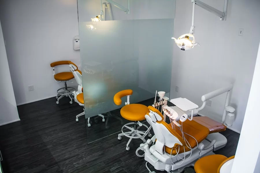 gIDE Dental Center 4