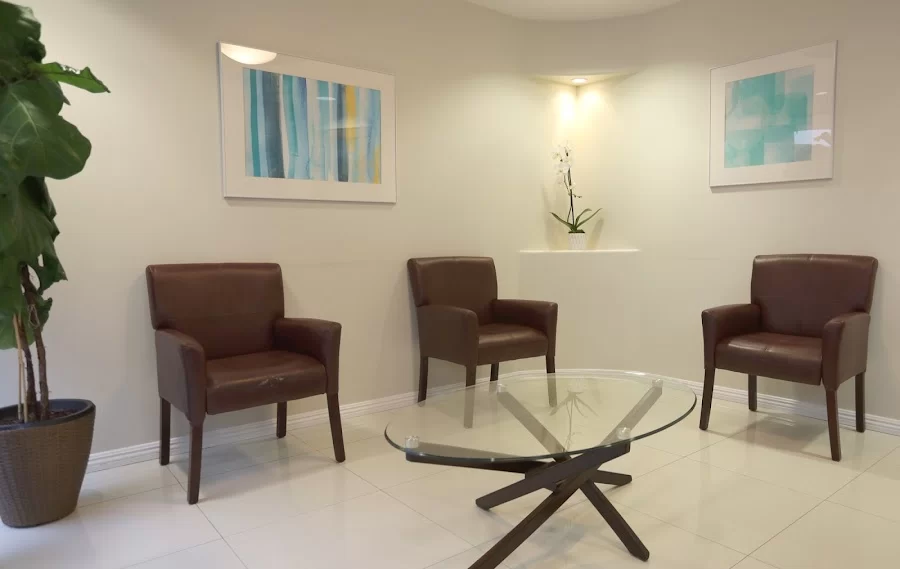 Pacific Smiles Dental Implant Center Picture 6