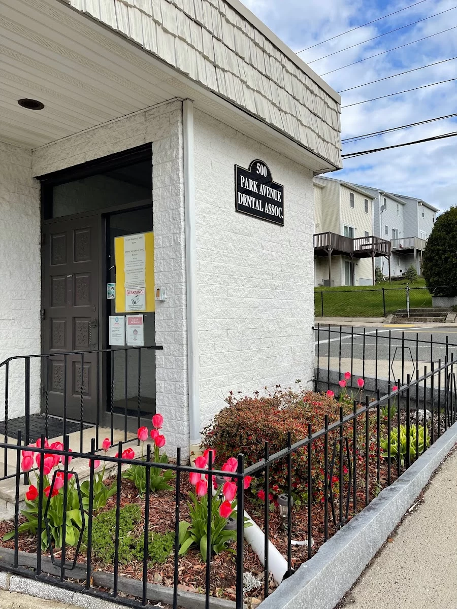 Park Avenue Dental Associates, Inc. Picture 1