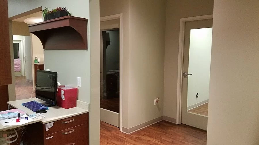 e-Dental Center Picture 3