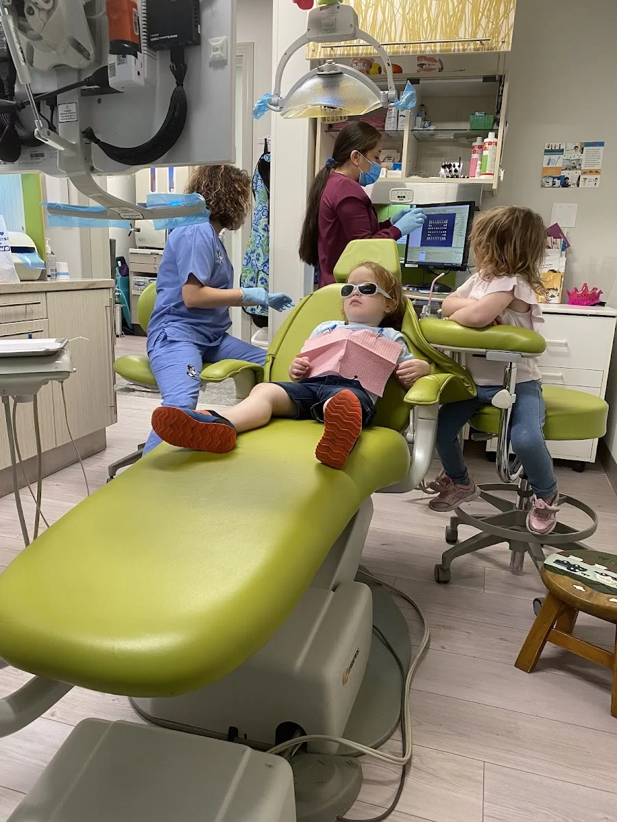 Children's Dental Care - Pediatric Dentist 8