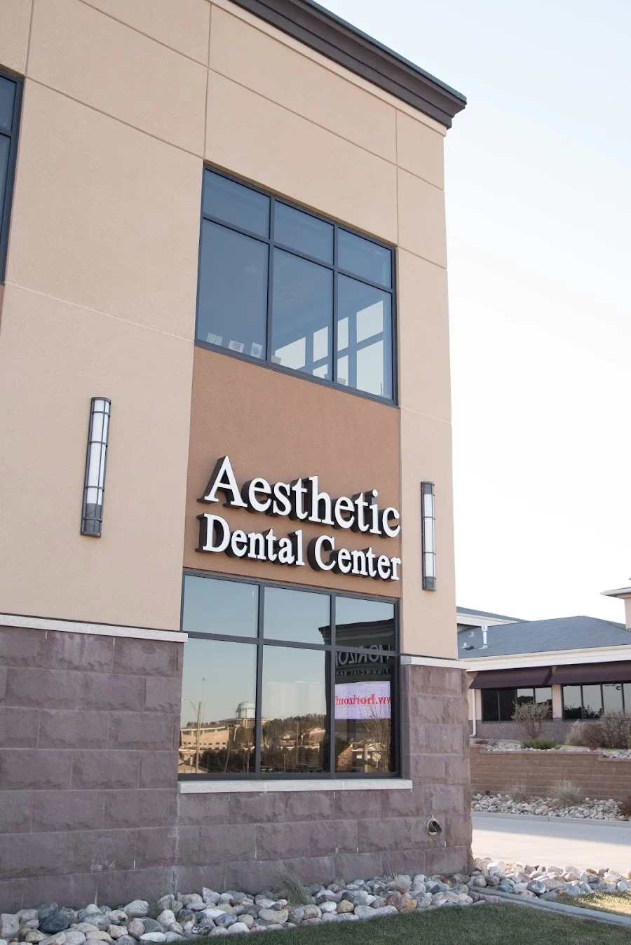 Aesthetic Dental Center 10