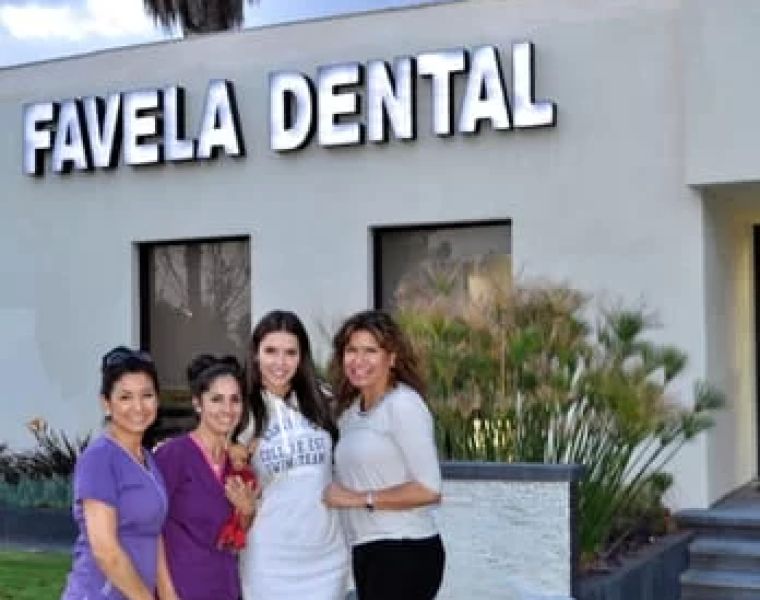 Favela Dental