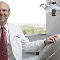 Dr. Ronald Koslowski, D.D.S., F.A.C.P. ico