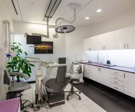 Dr. Steven W. Huang, DDS