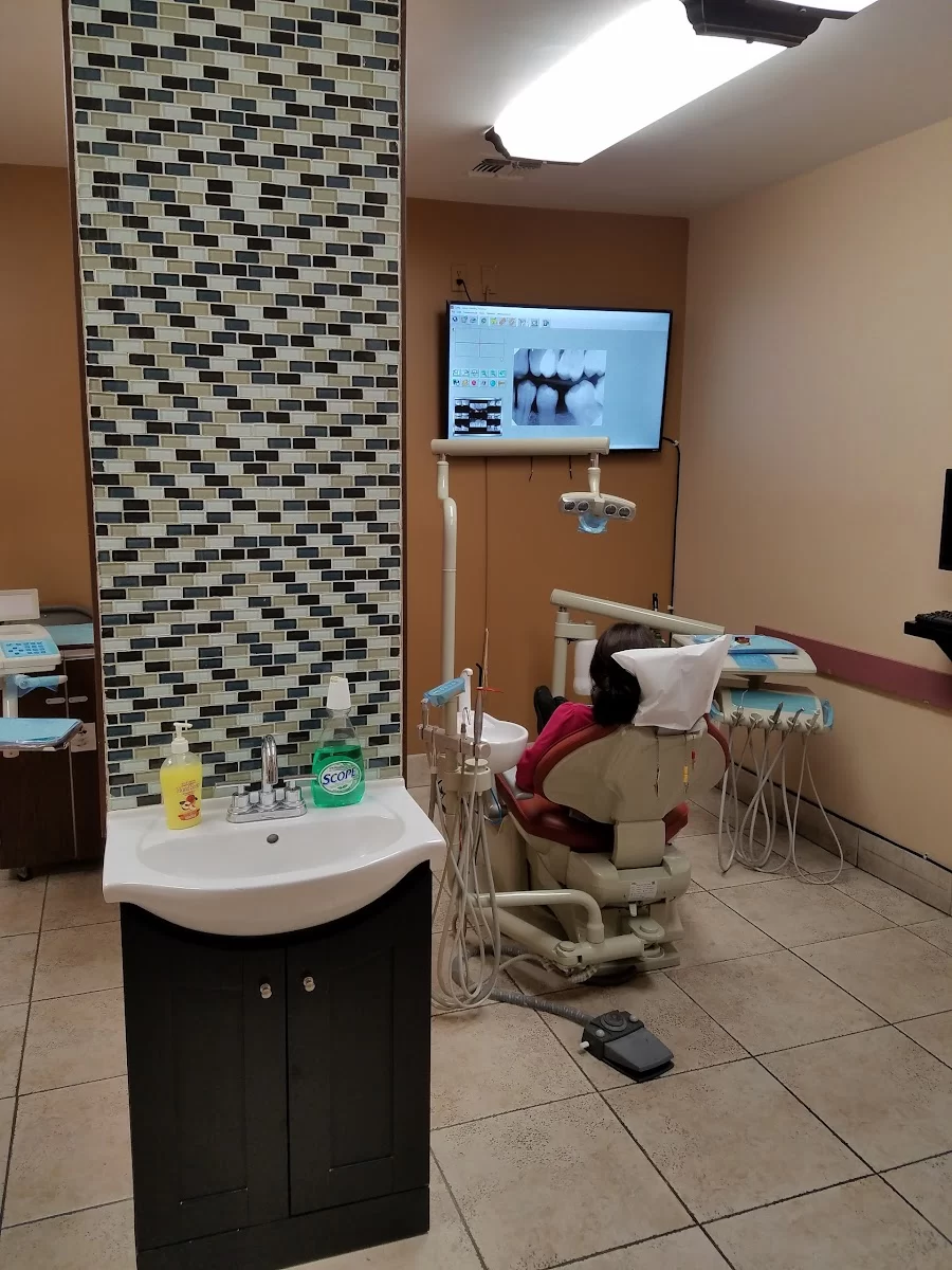9 to 7 Dental & Orthodontics - Panorama City 7