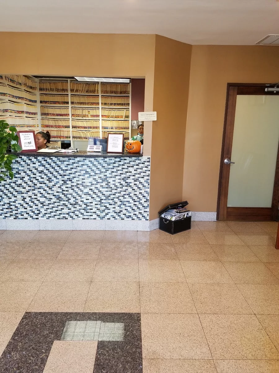 9 to 7 Dental & Orthodontics - Panorama City 10