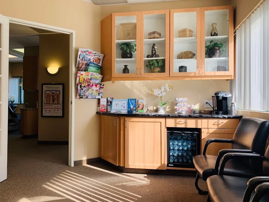 June Rhee, DDS Picture 2