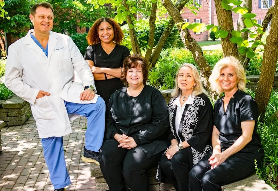 Summerhill Dental Excellence: Dr. Roger Lerner 9