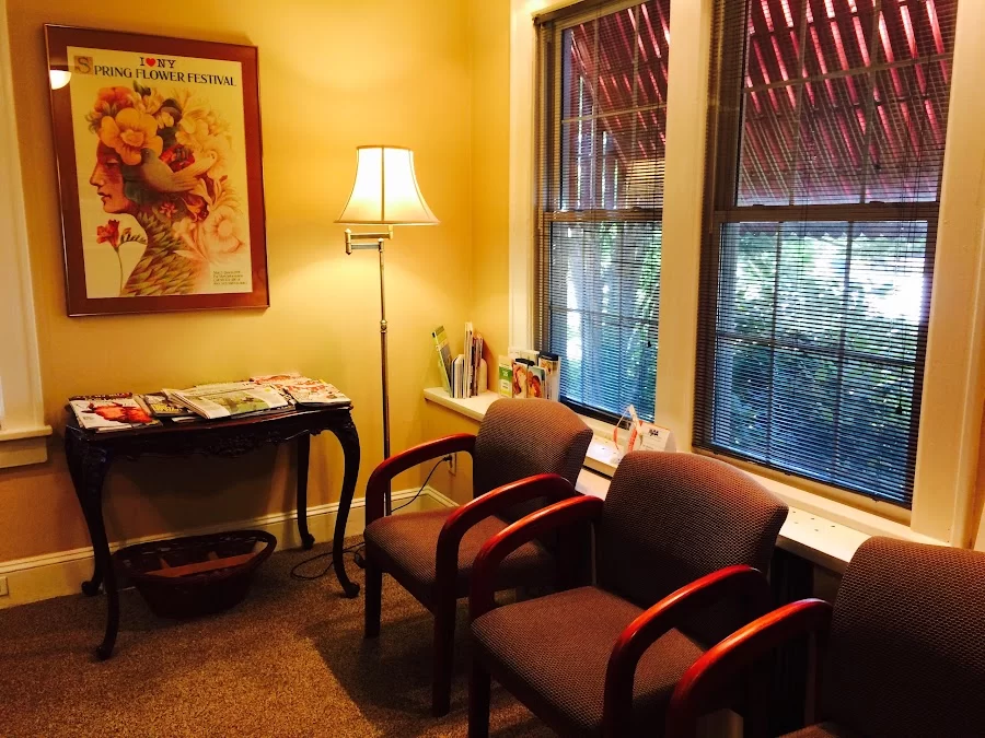 Bloom & Bloom, The Center For Excellence in Dentistry 6