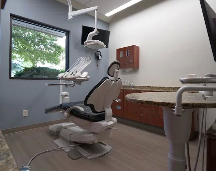 First Choice Dental- Madison West