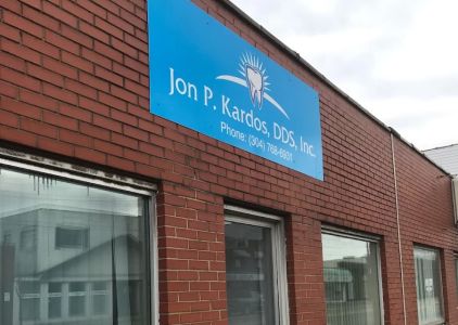 Dr. Jon Kardos