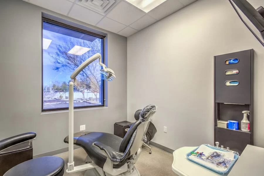 Risas Dental and Braces - Civic Center 4