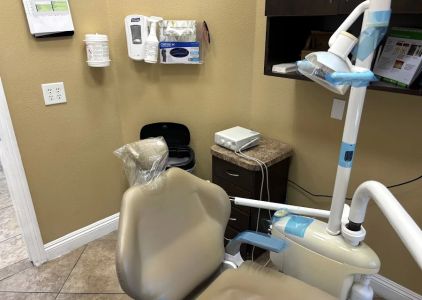 Hola Dental