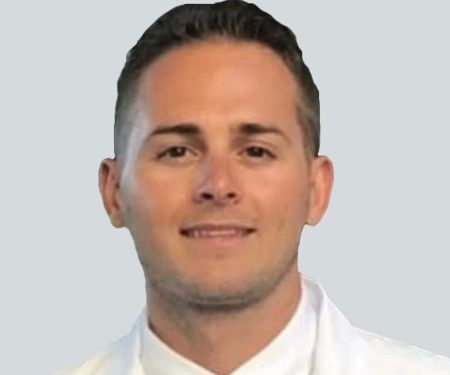 Dental RI: Dr. Michael Gallucci and Dr. Dawn Gallucci - Dentist in Cranston