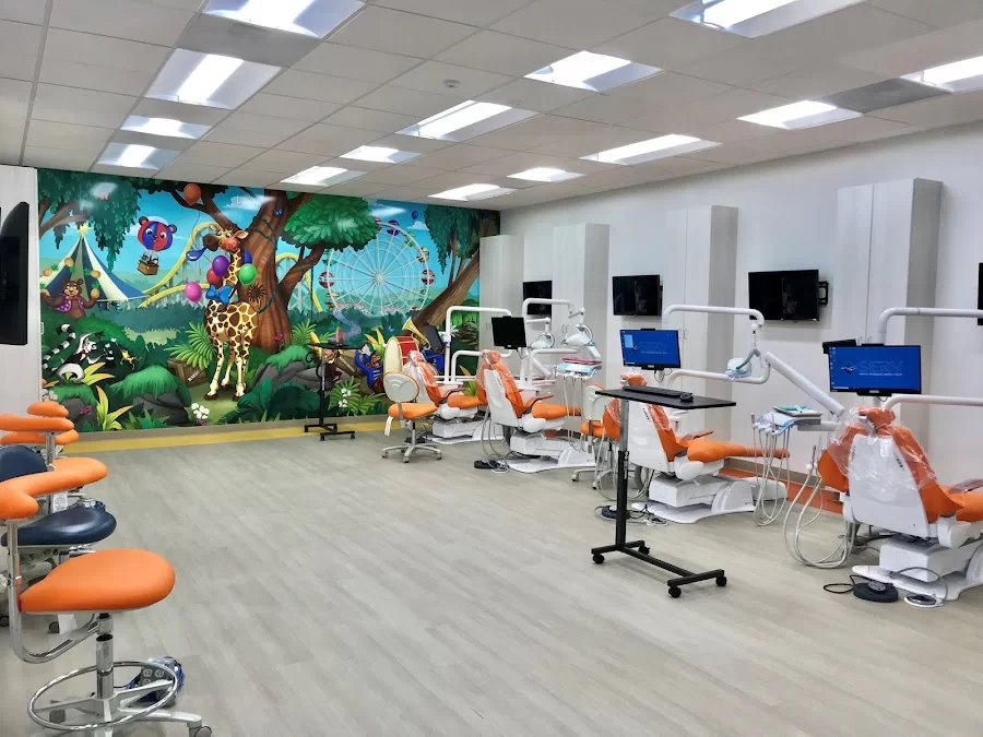 Magicland Children's Dental of Pacoima 4