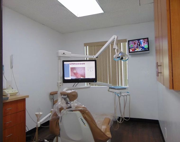 Pacoima Dental Center