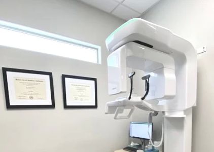 Kamran Hakim, DDS