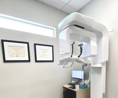 Kamran Hakim, DDS