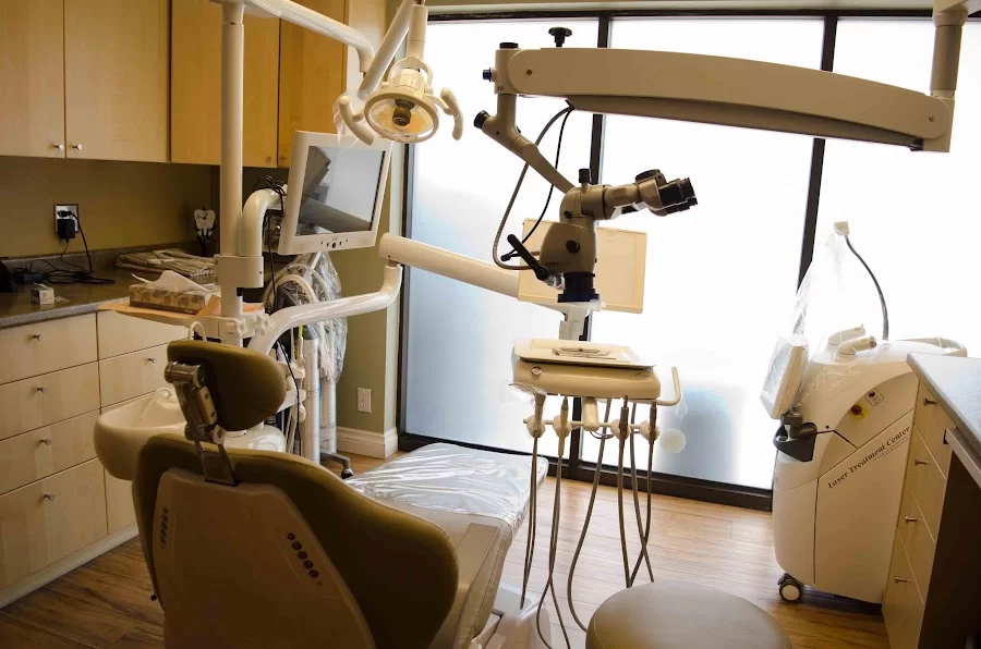 Honda Plaza Dental Clinic 8