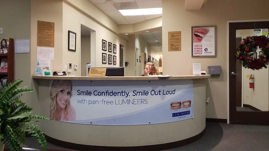 Comfort Dental Center - Reseda 5