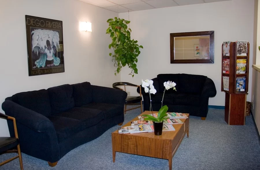 Encino Cosmetic Dentistry - Roberta Cerveny, DDS 3