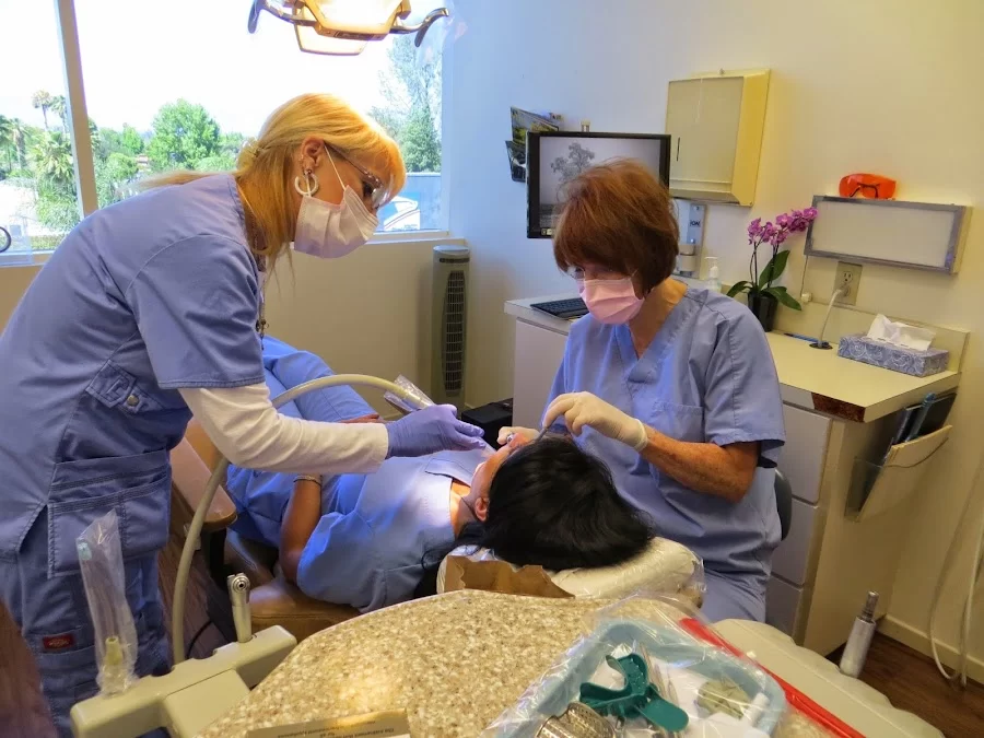 Encino Cosmetic Dentistry - Roberta Cerveny, DDS 2