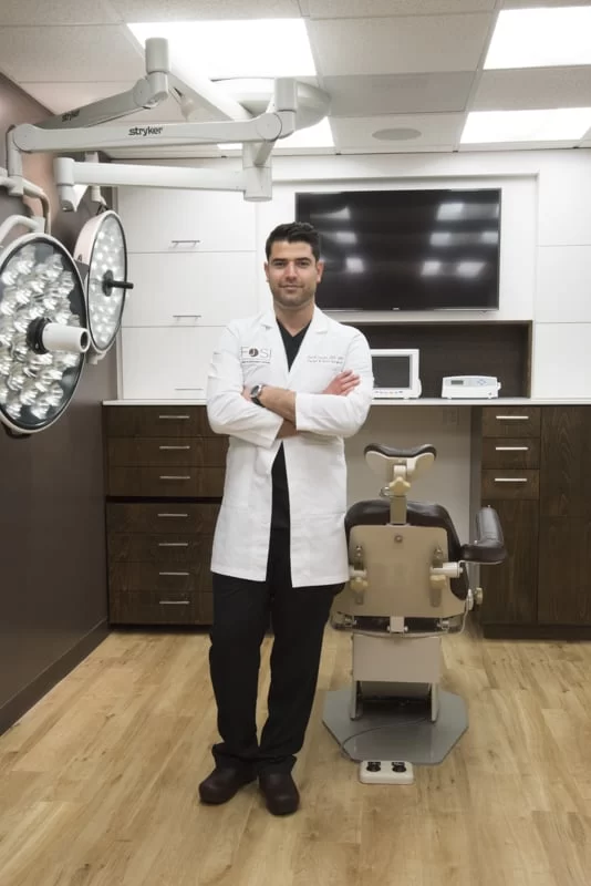 Dr. Navid Senehi 4