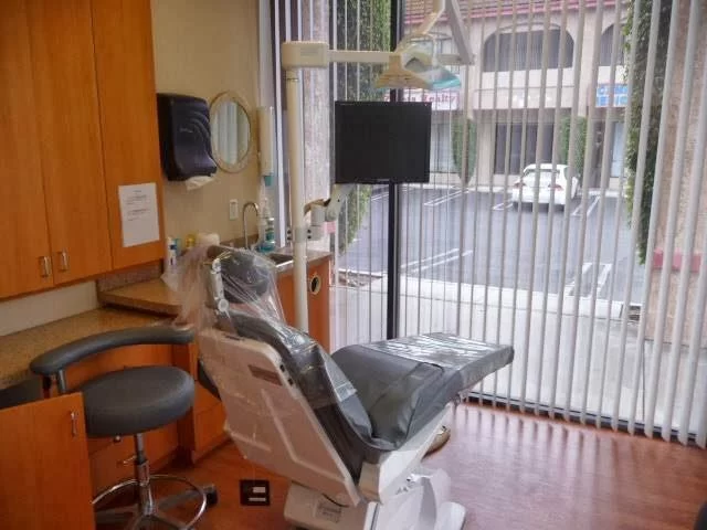 Napeloni Dental 4