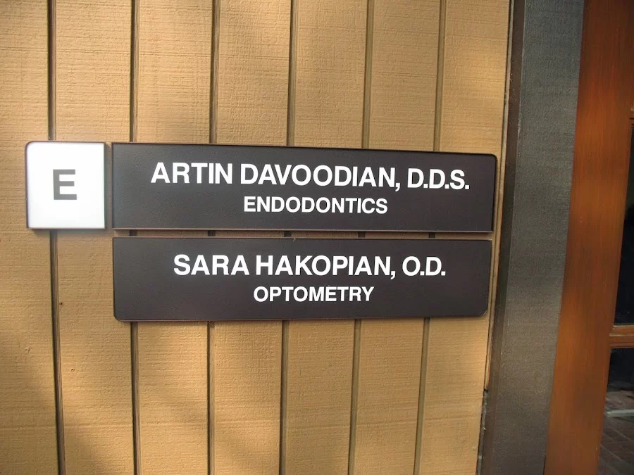 Dr. Artin Davoodian, DDS 5