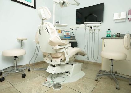 Dr. Tania Shanazari, Descanso Dental Group