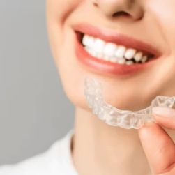 Clear Aligners for Teens and Adults: The Ultimate Guide to Straightening Teeth